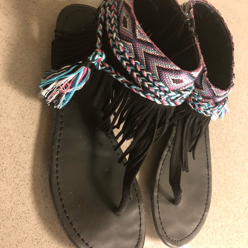 Shoes - Picture 3 of 4